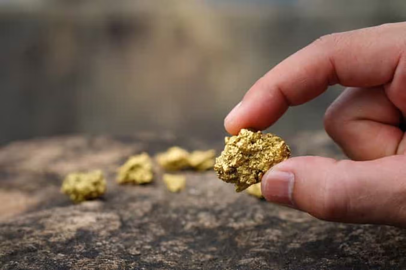 Why Buyers Are Searching for the Cheapest Country to Buy Gold